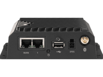 Cradlepoint IBR920 back facing black device.